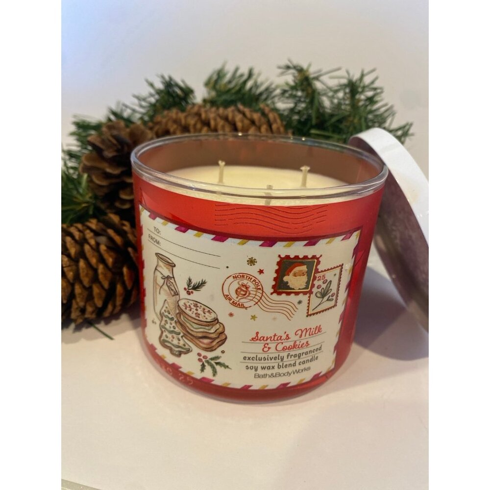 Bath & Body Works Christmas Holiday New 3 Wick Candle “Santa’s Milk & Cookies”